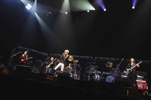 7-5.GLAY session_TM221227_193715_OK