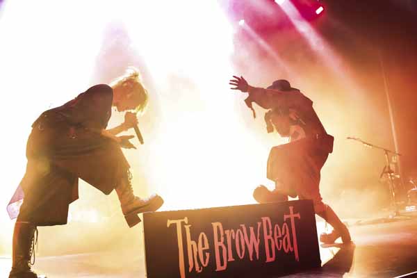 びじゅなび | 【ライヴレポート】＜The Brow Beat Live Tour 2022 “404 